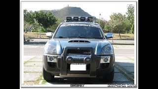 установка амортизаторов капота для Hyundai Tucson 2004- установка амортизаторов капота для Hyundai Tucson 2004-