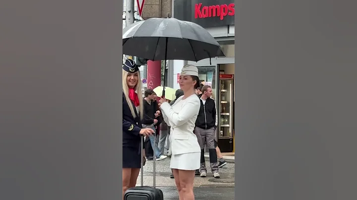 #stewardesslife #cabincrewcareer #airportfashion #flightattendant #cabincrewjobs #automobile