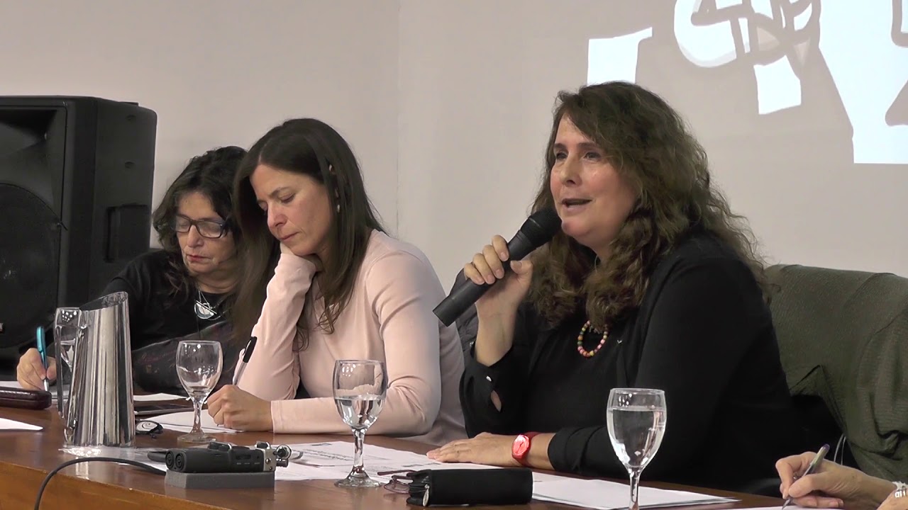 Carina Kaplan. Entre cerebros y emoticones