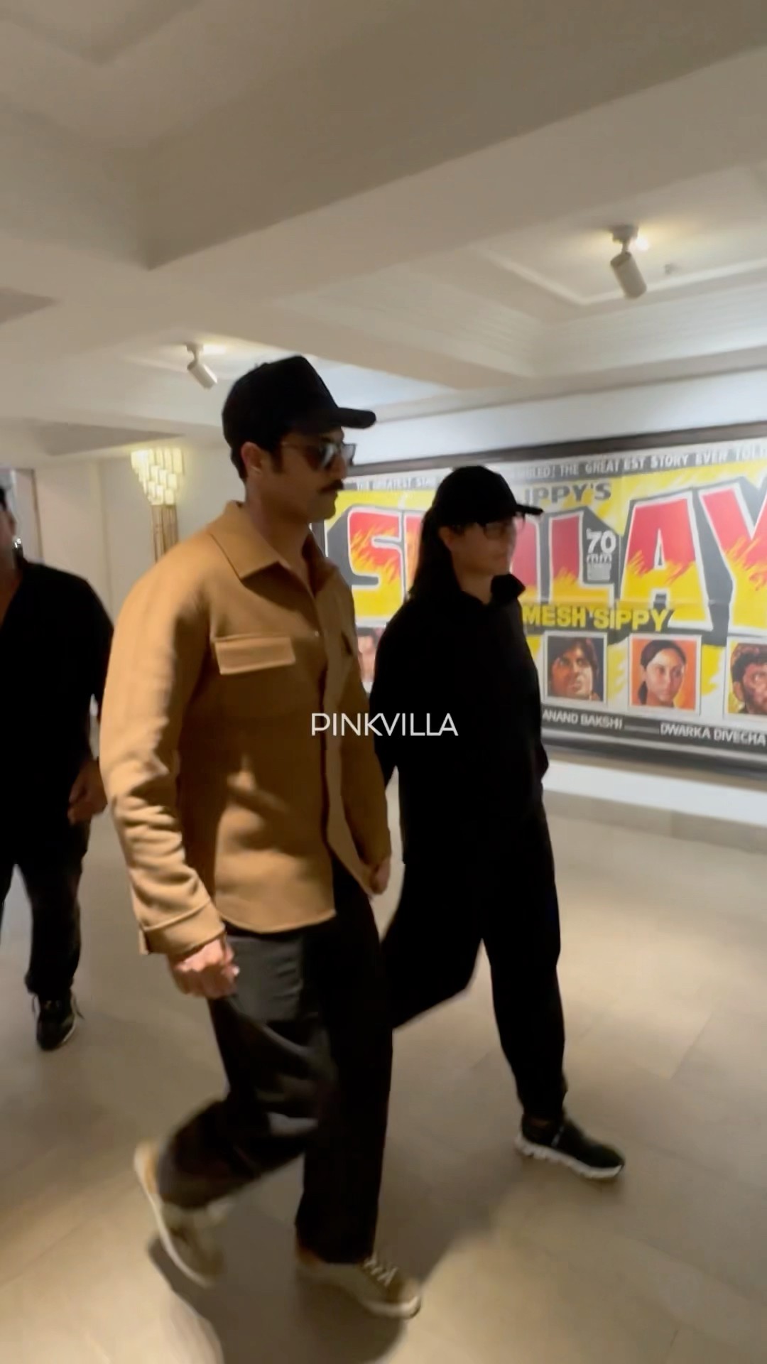 Holding hands is Vicky Kaushal \u0026 Katrina Kaif’s LOVE LANGUAGE? | #shorts #bollywood #love