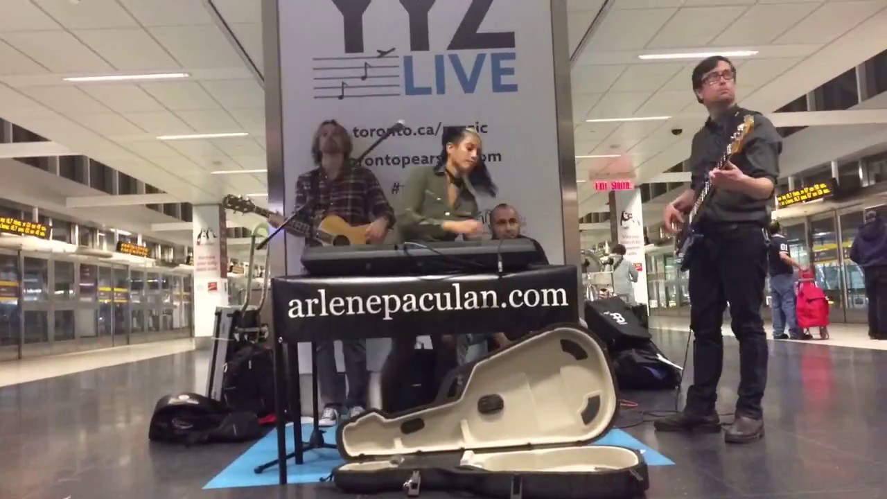 Arlene Paculan & The Cool Ones Set up at Pearson Stage 2