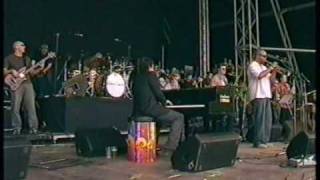 Video thumbnail of "Jools Holland - Count Me In Live"