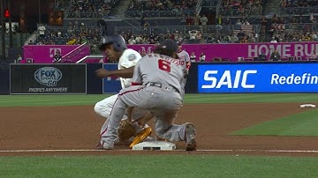 WSH@SD: Upton Jr. steals third after call overturned