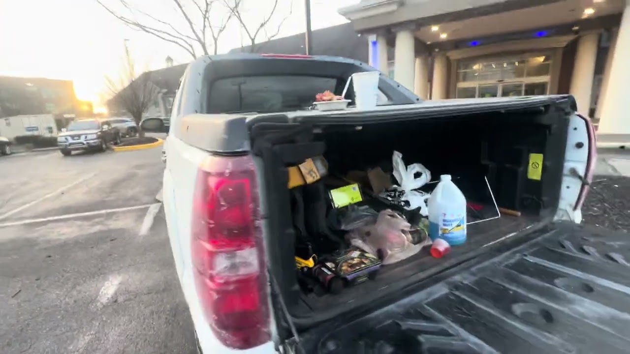 Chevy Avalanche INSANE Rust from salt - YouTube