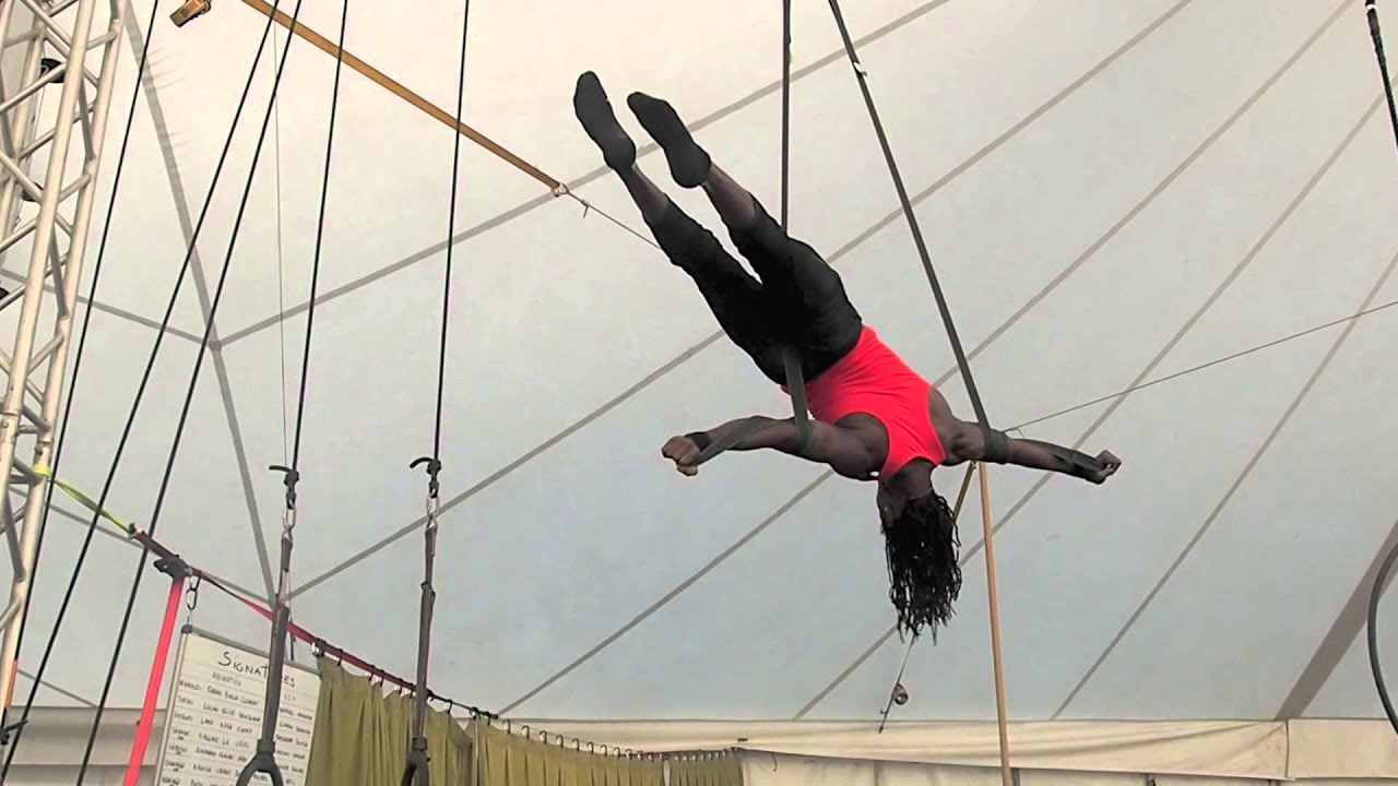 Acro Straps tumbling - YouTube