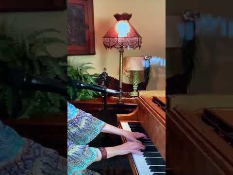 YouTubeでImprovisation 2021 - Fiona Joy Hawkinsを視聴