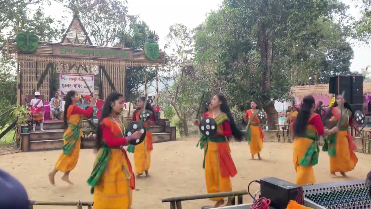 Bodo traditional dance||chandubi festival 2023😍cute girls 👧 Bodo