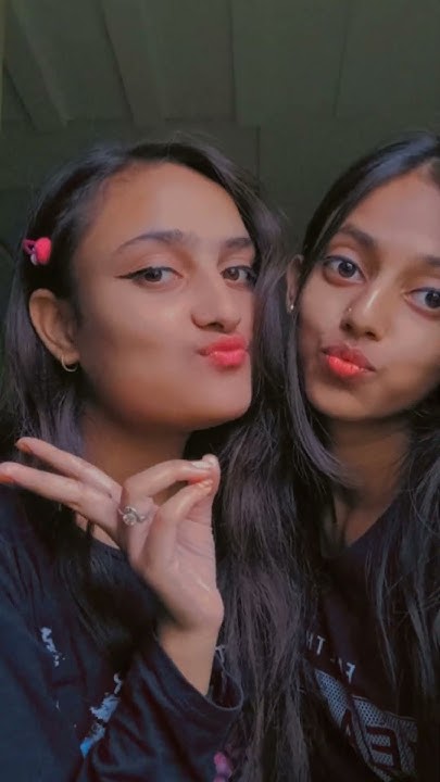  Snapchat selfie poses with bestfriend/sister | #shorts | how to pose ...