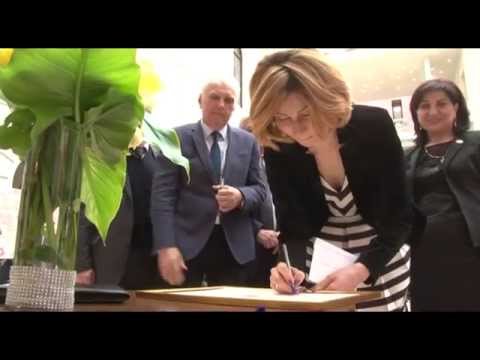 საკრებულოს ცენტრალურ დარბაზს თამარ მეფის სახელი მიენიჭება.