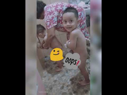 Mandi bareng Aa Uzy deblo - YouTube