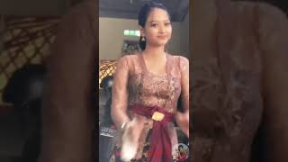 Tiktok Gadis Bali Gunung Gede