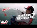 Ditarik MONSTER dalam HUJAN RIBUT!! - VLUQ#110 - Kayak Fishing Malaysia