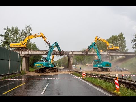 Video: Byla demolice starého mostu tappan zee?