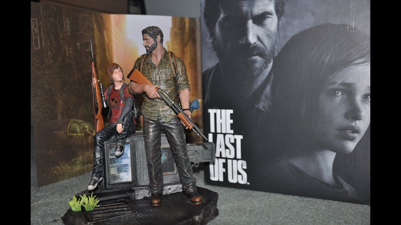 The Last of Us Joel and Ellie Statue Unboxing - YouTube