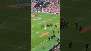 Lizzie Jones MBE performing Abide With Me at the Challenge Cup Final 2022