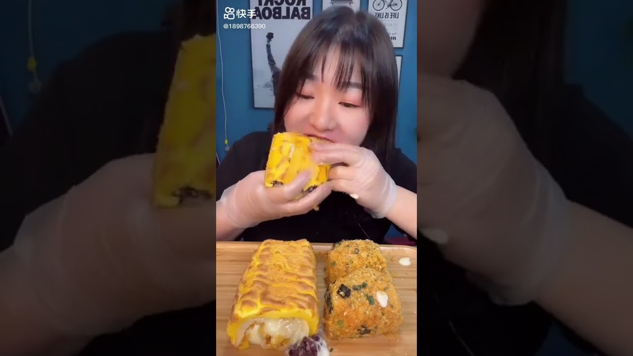 [Portrait] Mukbang ASMR | Tiger Skin Cream Cake Rolls 酱多多 虎皮卷