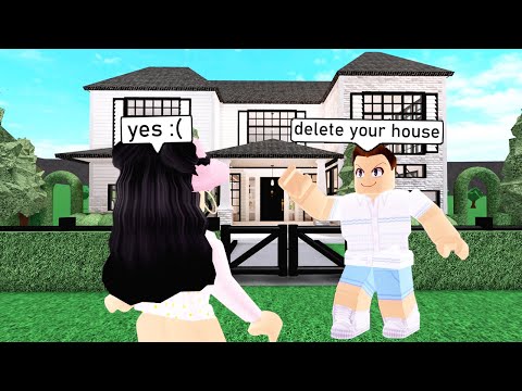 New Summer Bloxburg Update Leaks Pool Animations Roblox Youtube - roblox bloxburg how to delete your house roblox free 10000