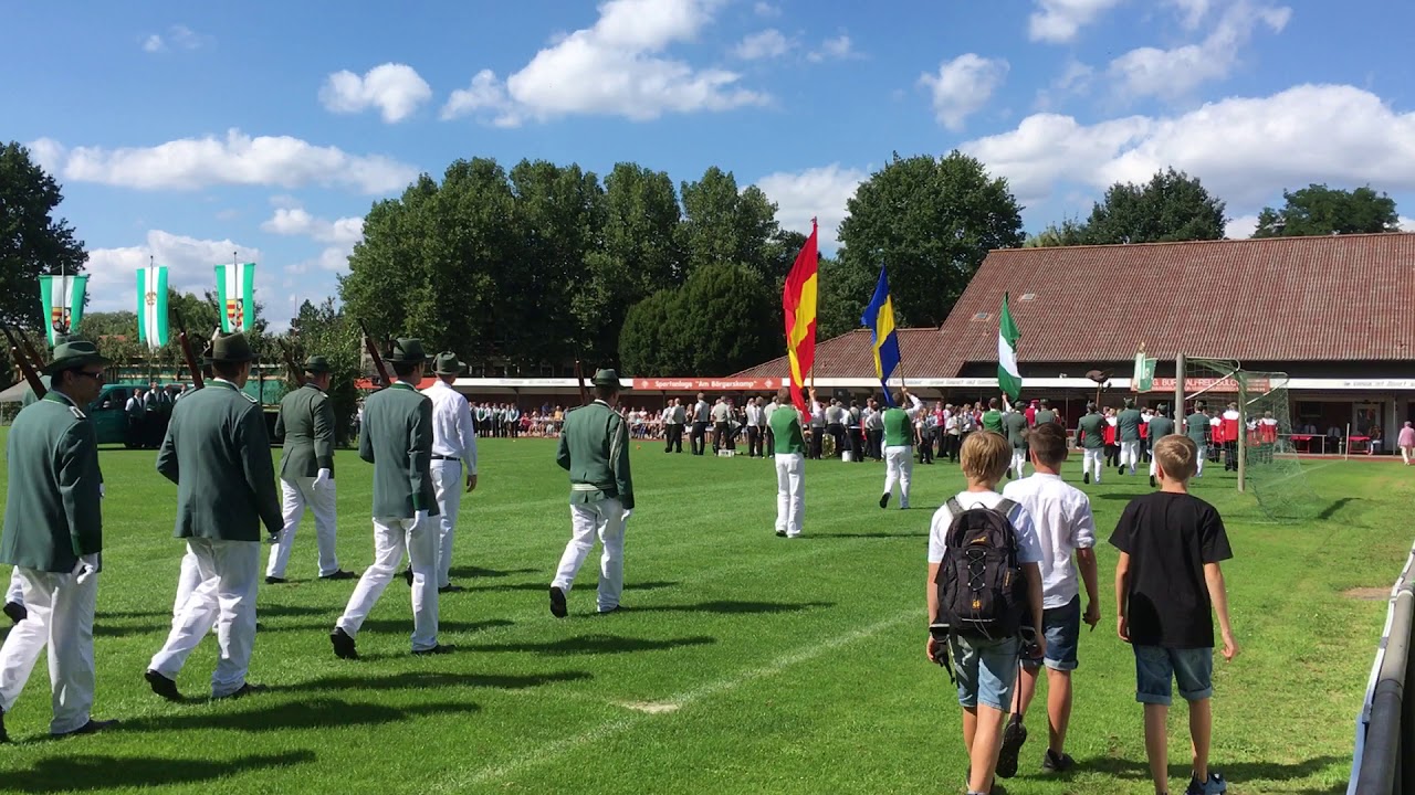 Fanfarencorps Weiß-Rot Beckum, Enniger Schützenfest 27.08.2017 Teil 1