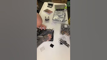 Building a PC (Timelapse)