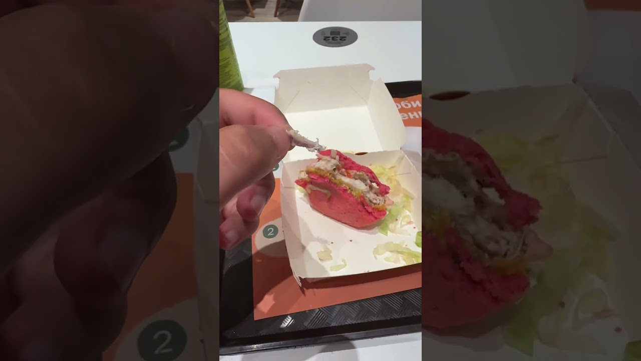 Новый бургер Hello Kitty «вкусно и точка» 