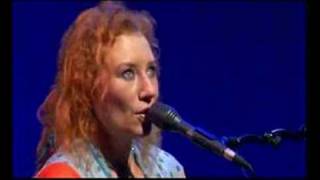 Tori Amos - Bells for Her chords