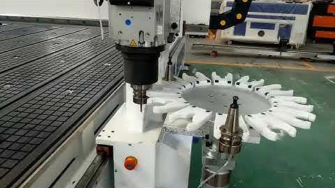 AKM2040D Disc atc cnc router