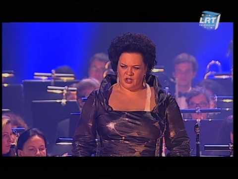 Violeta Urmana - Verdi - Macbeth - 'La luce langue'