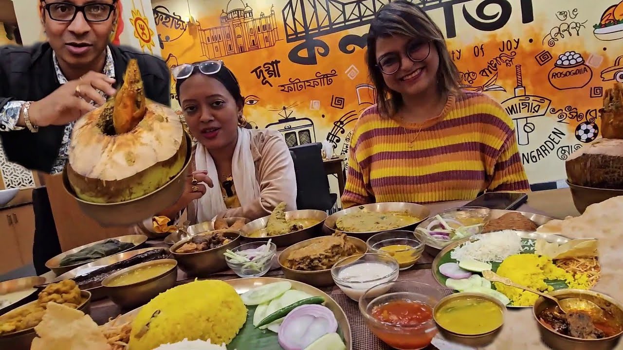 ঘন্টা বাজালে খাবার হাজির - কি নেই পাতে | Daab Chingri | Ilish Macher Paturi | Sorse Pomfret | Mutton