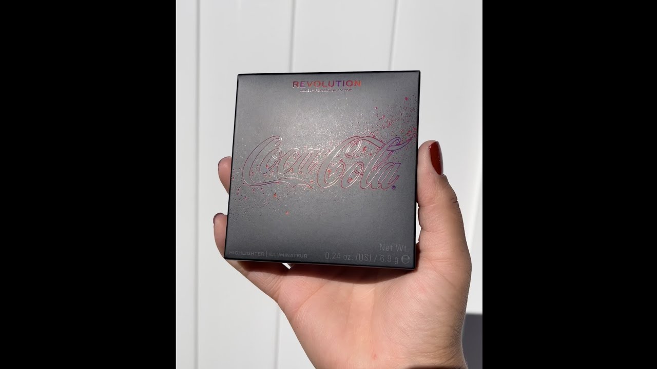 Makeup Revolution x Coca Cola Highlighter 