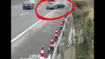 Incredible Invention in China: Traffic Cones Programmed to Control Traffic