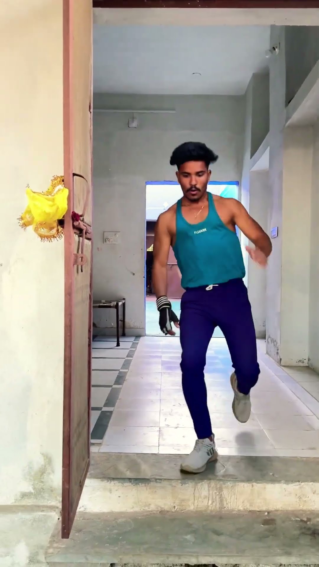 Spider Man bana diya ??? #funny #funnyvideo #shortvideo