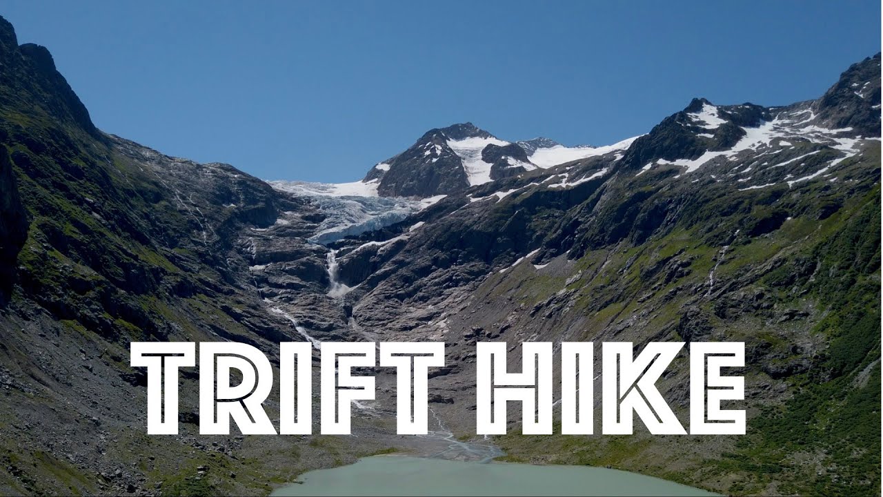 Trift hike with friends