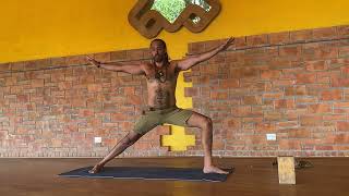 40 minutes daily yoga flow / Basic open hips!