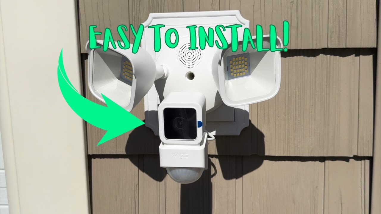 Wyze Cam Floodlight with 2600 Lumen LEDs, 1080p HD IP65 Outdoor Smart