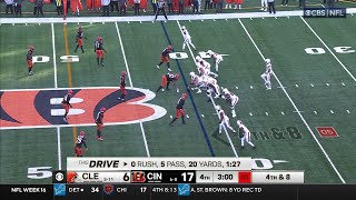 DTR's ridiculous fourth-down scramble ends with sideline dime