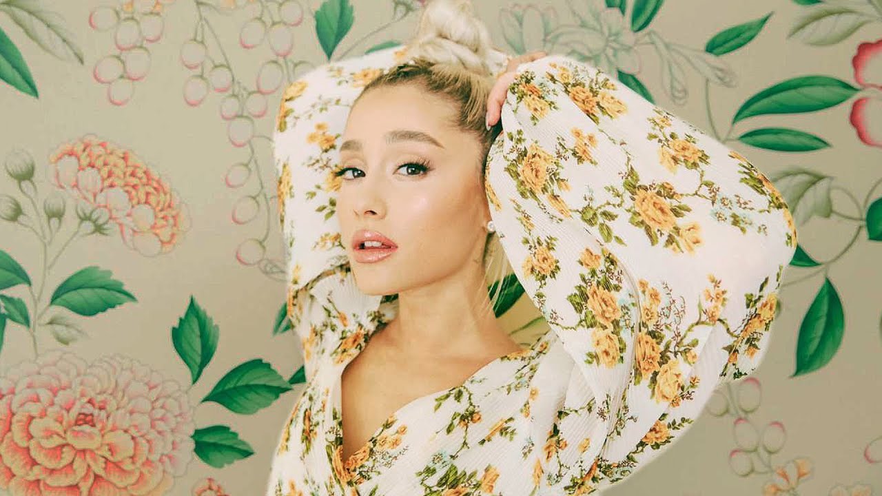 Ariana Grande - away