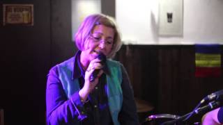 Folkusor 8 2 Bobo, Carmen Si Dorin Piata Romana No 9