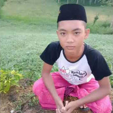 Oh abang tahukah yang adek rasakan pertemuan kita yang telah lama di rindukan