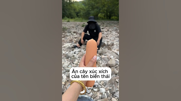 Tên biến thái ăn cây xúc xích siêu cay khổng lồ #shorts