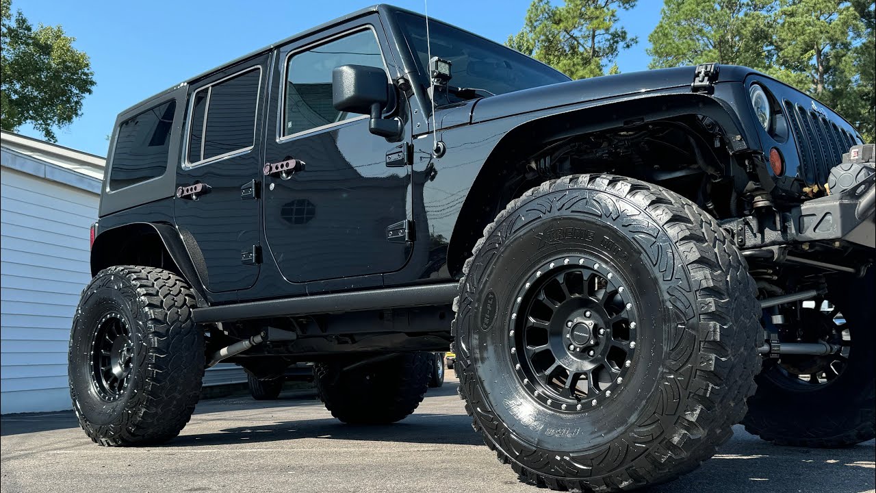 2010 Jeep Wrangler Unlimited for sale lifted full replacement G2 upgraded axles 40 inch tires