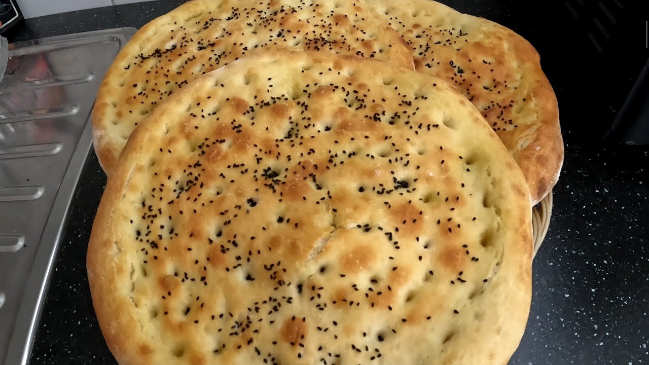 Super Leckeres Fladenbrot Zuhause backen, man möchte es am liebsten ...