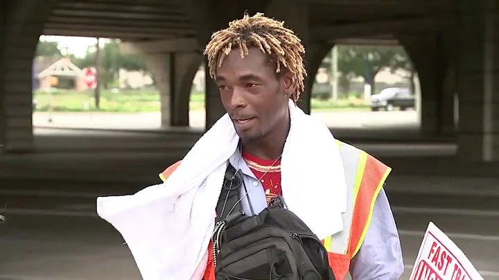 Viral sign earns homeless man 100s of job offers