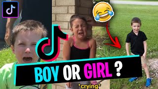 🍏 These Gender Reveals Will Make Your Heart Burst!