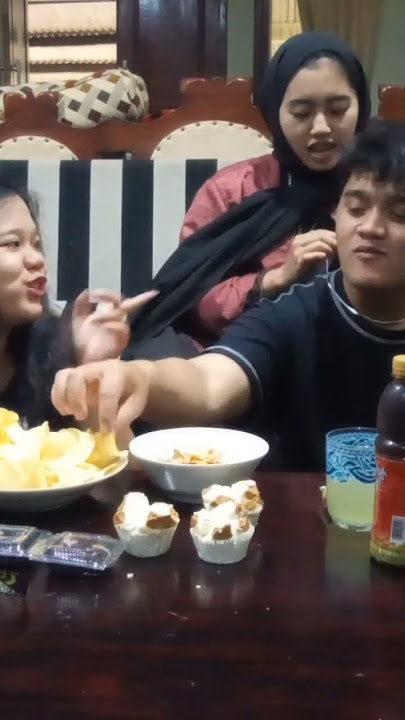 Ninggalin Pacar Di Jalanan!!! #shorts #video #parah #pacaran #cerita #kocak #viral #fun #makan #us