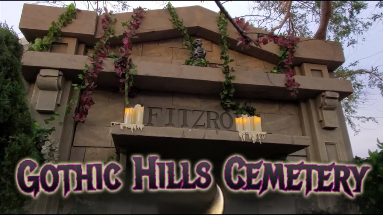 Haunted House with a Spooky Cemetery! DIY Halloween Prop Ideas