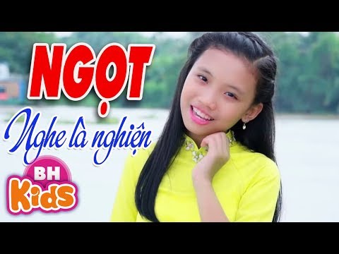 Giọng Hát Siêu Nhí hát trữ tình miền Tây khiến ai nghe cũng NGƯỠNG MỘ - Em Đi Trên Cỏ Non tại Xemloibaihat.com