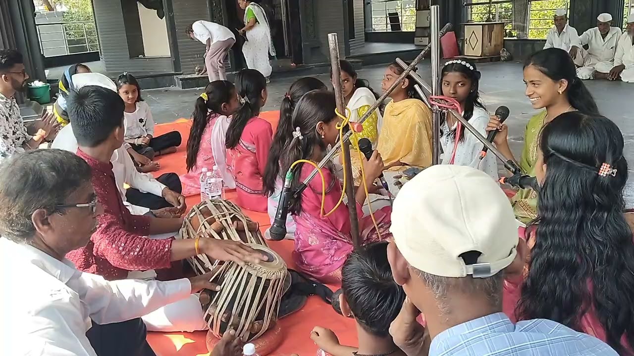 गौळण - विठ्ठल रुक्मिणी भजन मंडळ पाडळवाडी गोहे बु गायिका - श्वेता सुपे वादक - अथर्व महाराज भवारी 