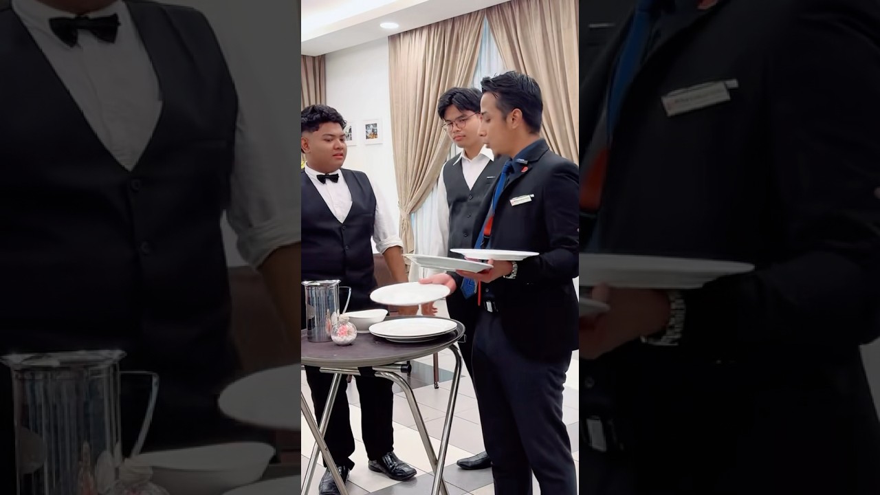 How to hold 3 plates for Plate service. Let’s practice! 