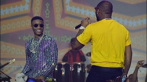 OMG! Wizkid and Davido end their rivalry as they perform FiA Together