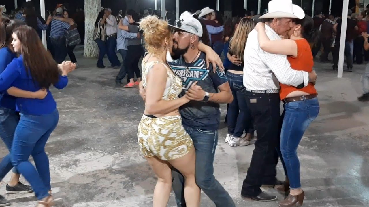 a seguir bailando en el bosque de Aldama